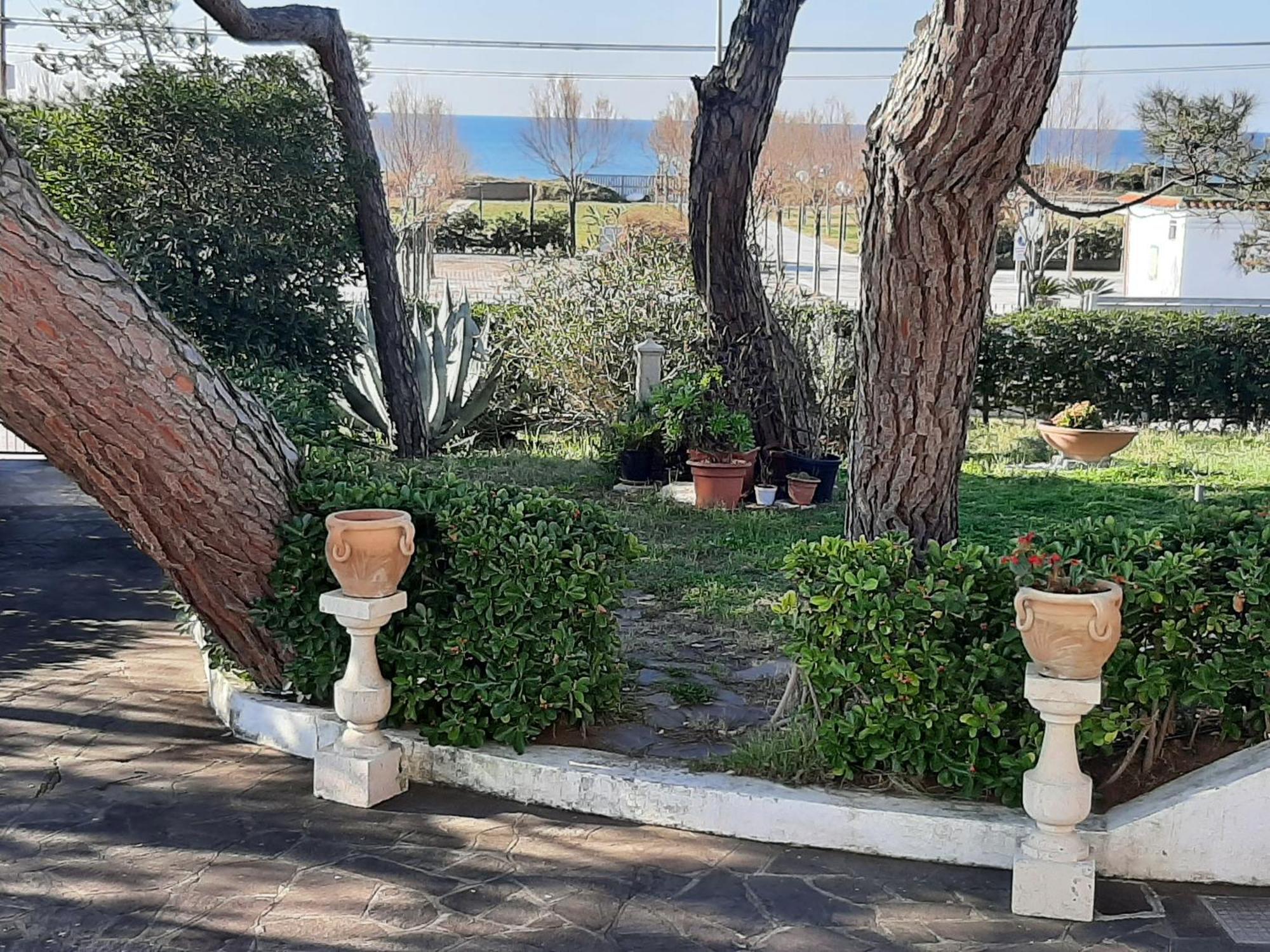 Appartamento In Villa Valentini, Fronte Mare, Giardino E Parcheggio Privato, Wifi, Dotato Di Tutti I Confort, Nel Golfo Di Gaeta Minturno Dış mekan fotoğraf