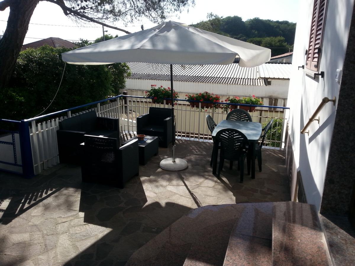 Appartamento In Villa Valentini, Fronte Mare, Giardino E Parcheggio Privato, Wifi, Dotato Di Tutti I Confort, Nel Golfo Di Gaeta Minturno Dış mekan fotoğraf